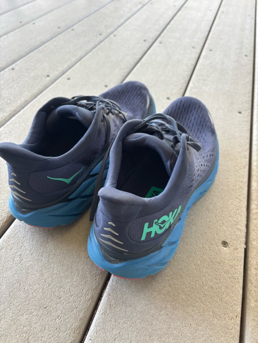 Hoka Clifton 8 Running Shoes in Navy with Teal Logo - Picture 3 of 10